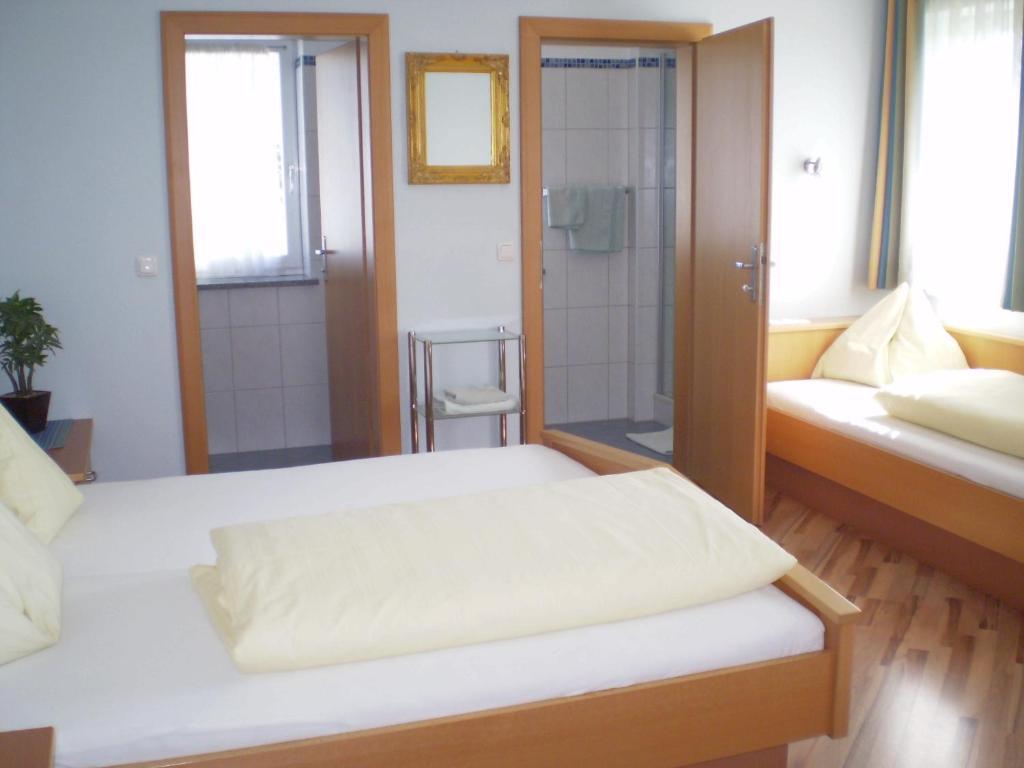 Gasthaus Hotel Feldschlange รีด อิม อินไครส์ ภายนอก รูปภาพ